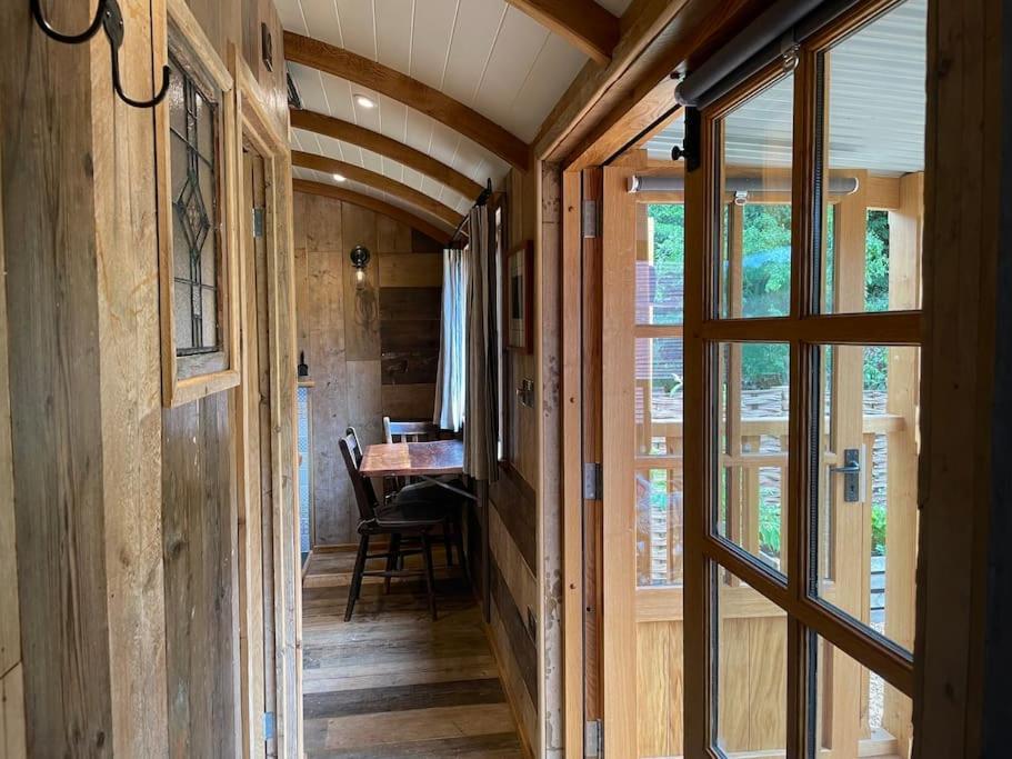 The Walnut Wagon In The Heart Of Mells. Apartment Frome Exterior photo